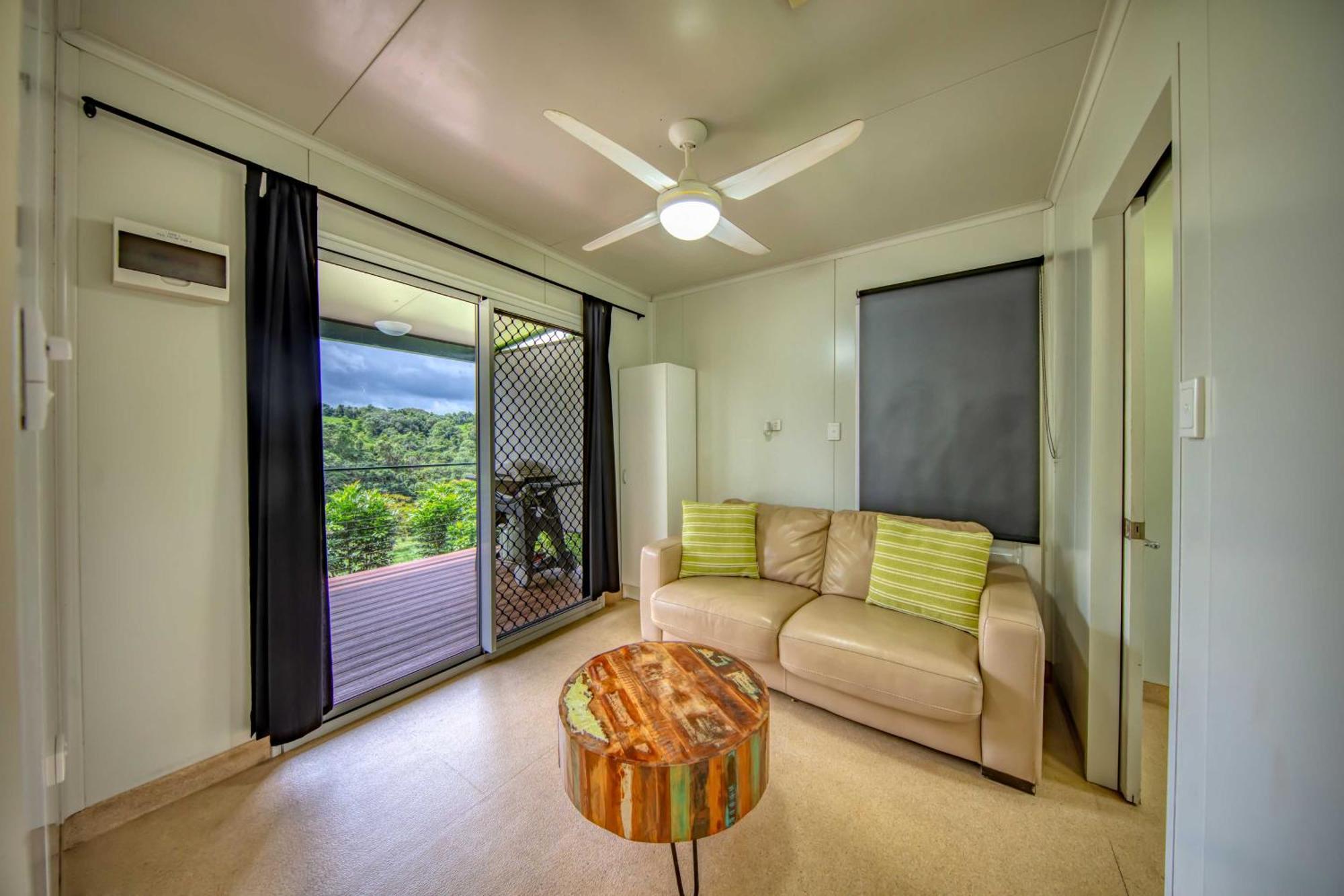 Mena Creek Flower House Exterior foto